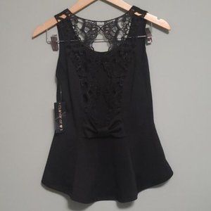 BNWT Crown of Hearts Black Top